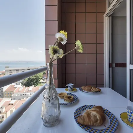Gaivotas Do Tejo Amazing View 公寓 *
